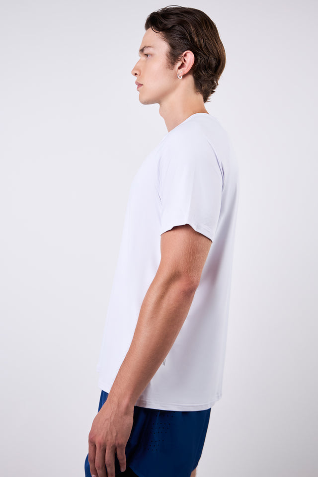 Motion Essential Tee