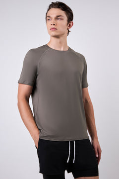 Motion Essential Tee