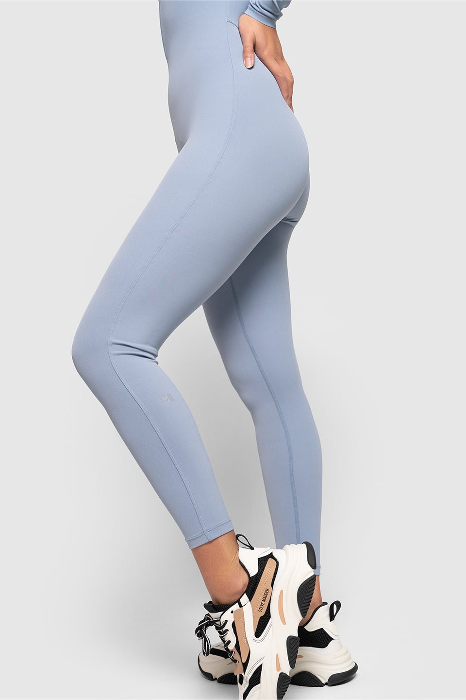 Chill Days Onesie - Glory in LA
