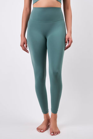 Glosoft High Waist 7/8 Pocket Legging - Glory in LA